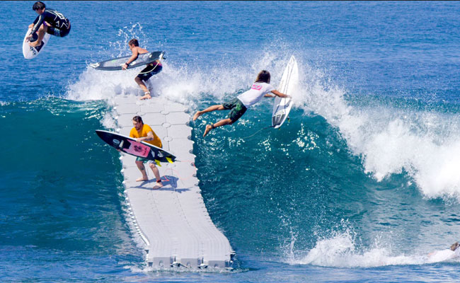 ponton flottant pour surfer